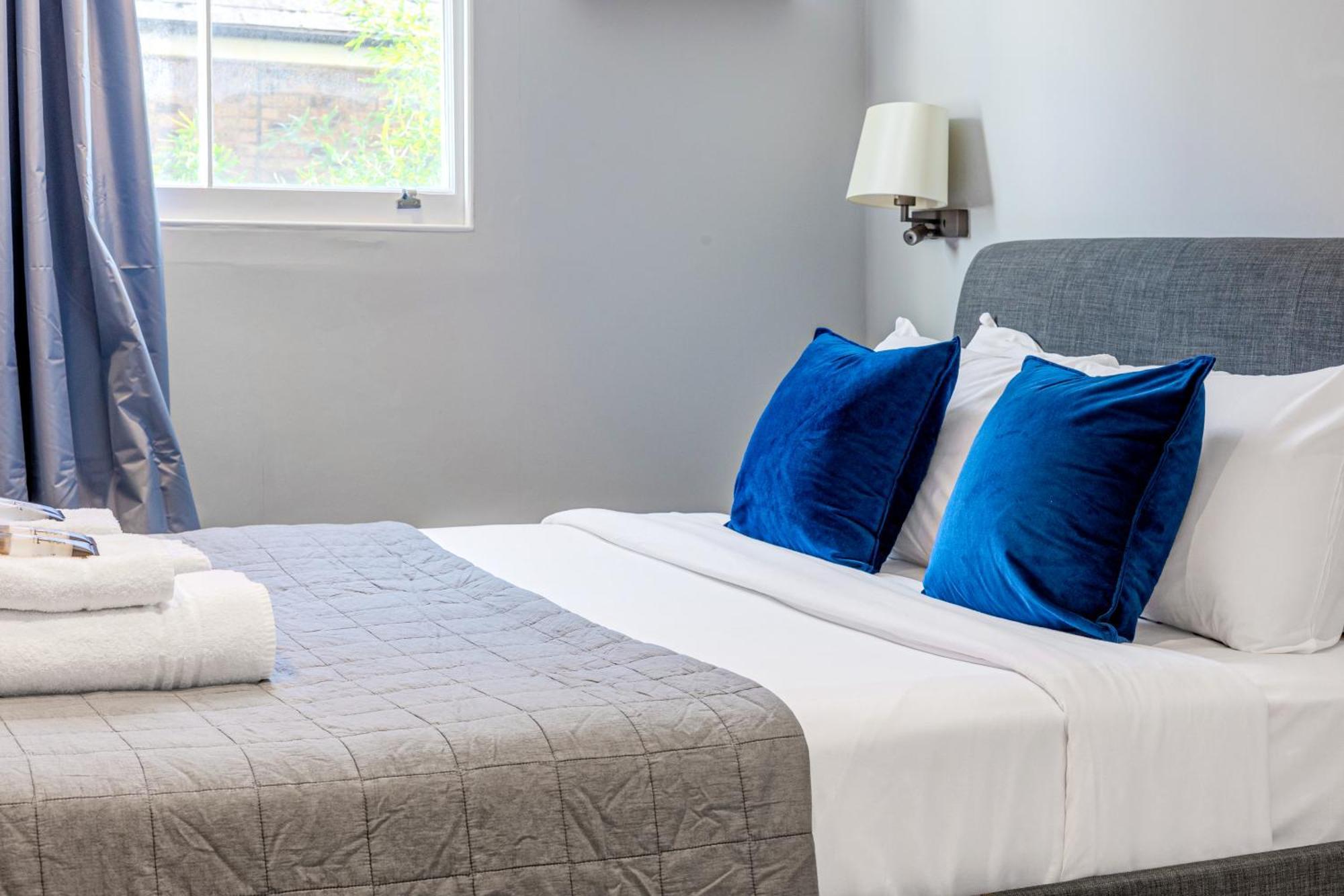 Sunlit 1-br Flat Near Notting Hill
