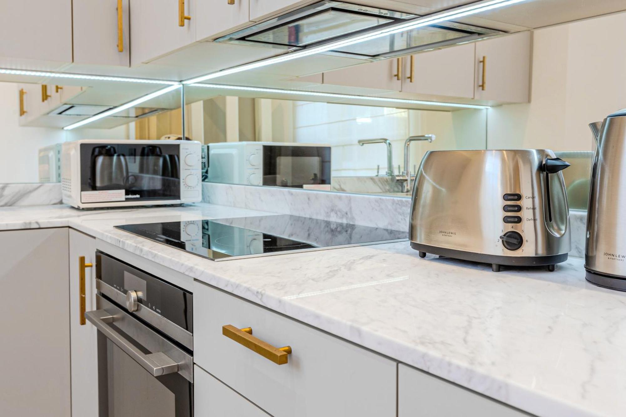 Appartamento Sunlit 1-br Flat Near Notting Hill *